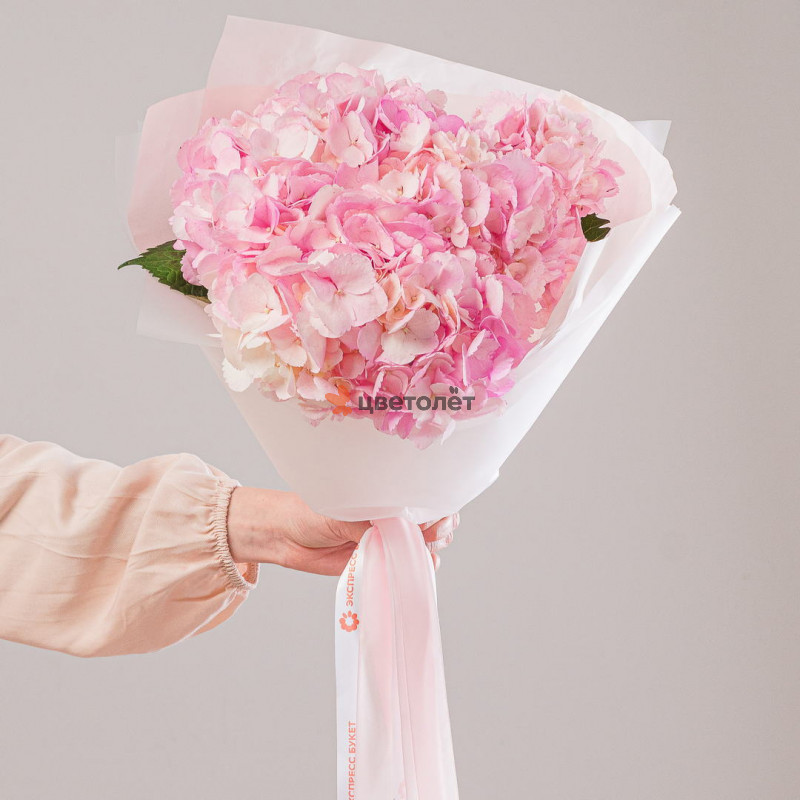 Букет из 3 гортензий