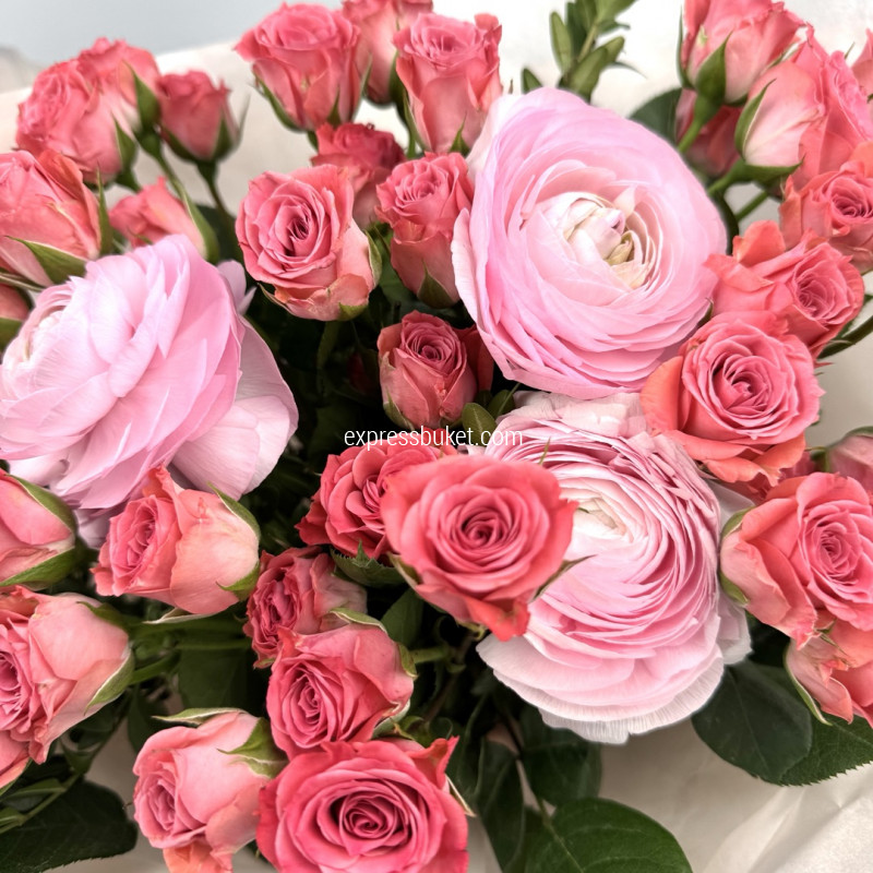 Розовая весна